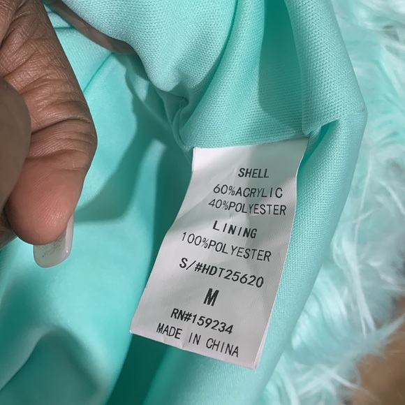 🌹NEW - VASHI Sweater in Mint color - Picture 9 of 10